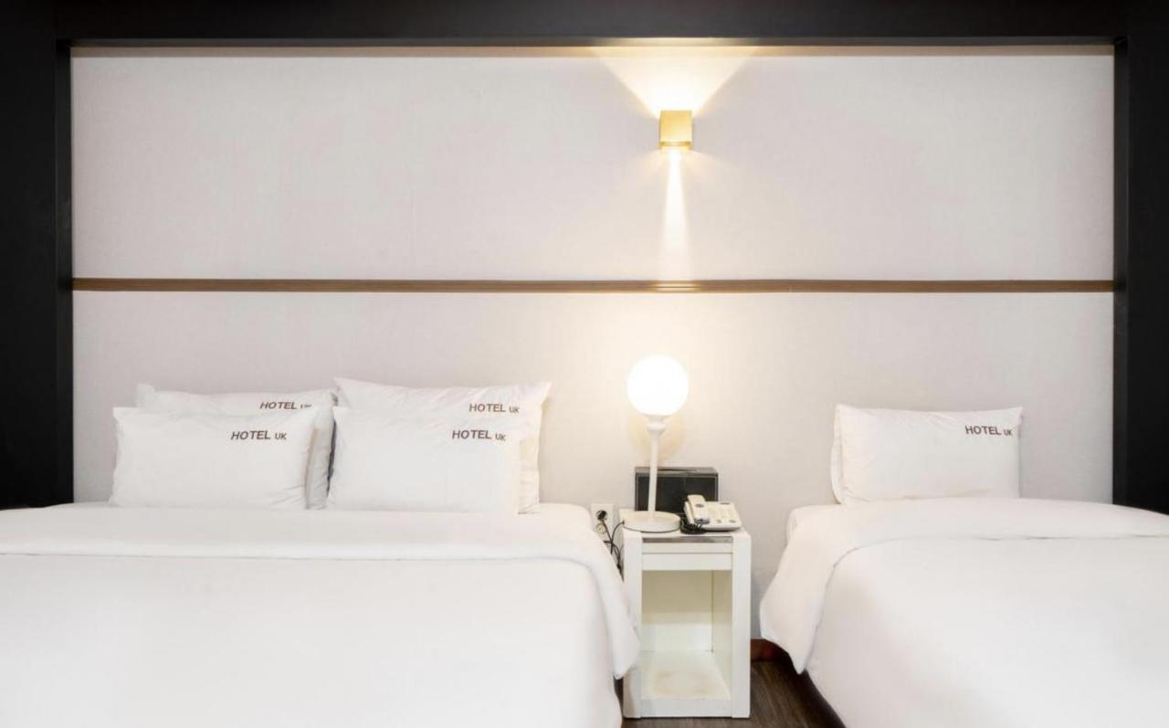 Hotel Uk ปูซาน ภายนอก รูปภาพ