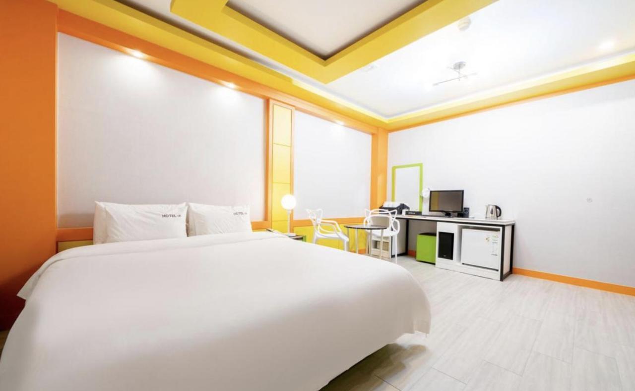 Hotel Uk ปูซาน ภายนอก รูปภาพ